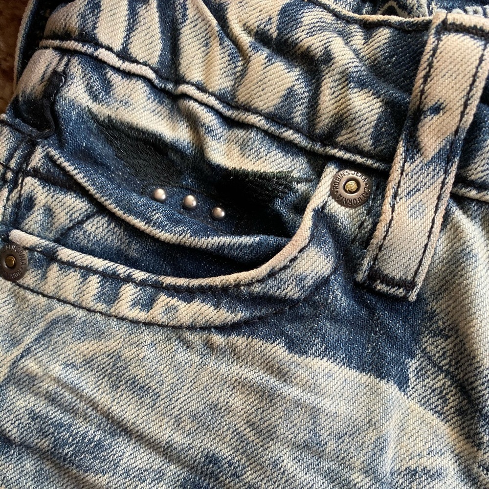 Robins Jeans - Picture 5 of 7